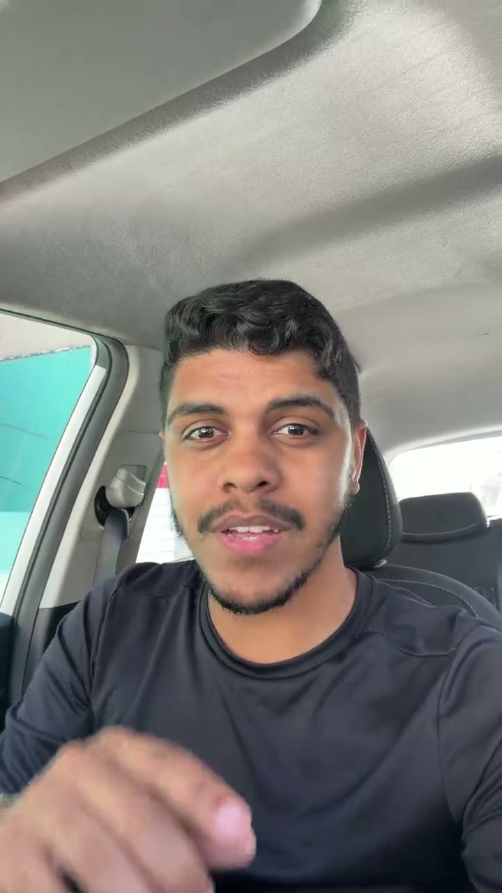 Aluno compartilhando sua experiência com a Jornada